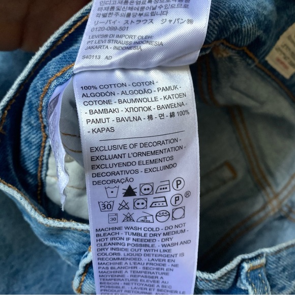 Levi 501 Jeans - Picture 9 of 9